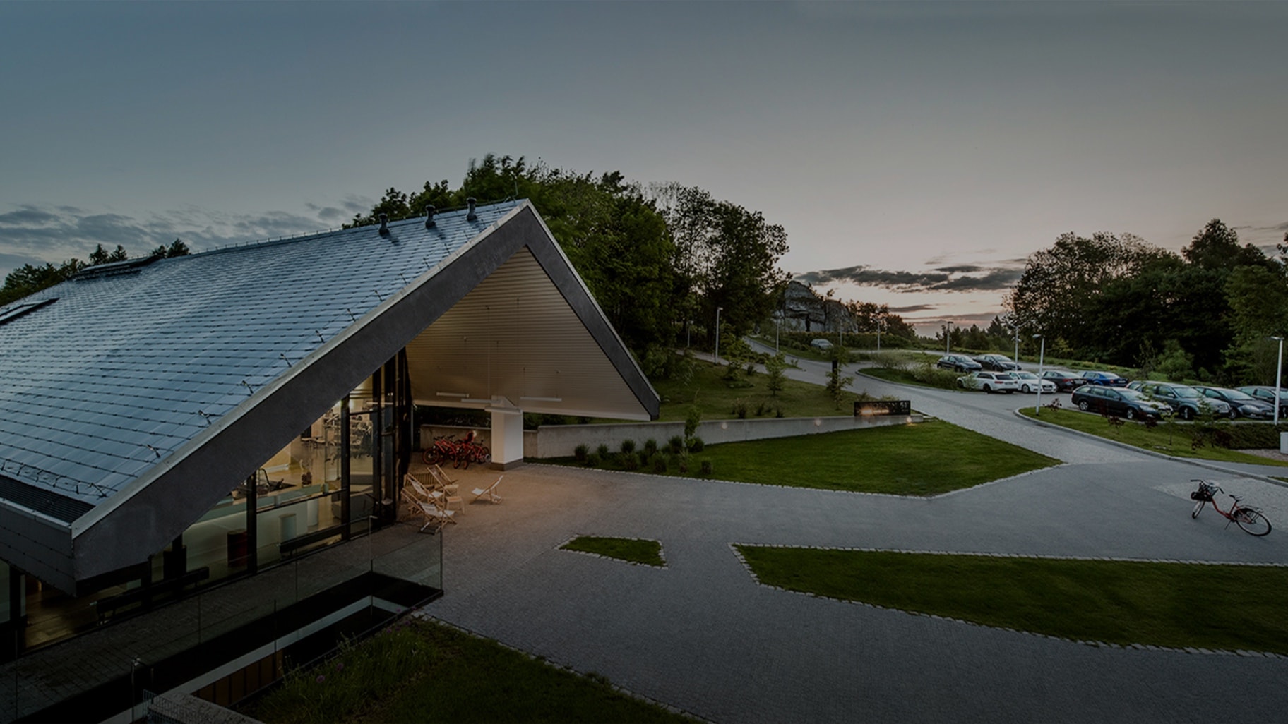 panormaiczny widok hallu glownego w hotelu poziom